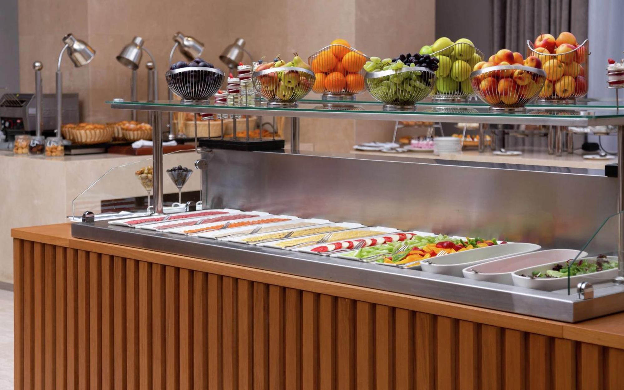 Doubletree By Hilton Almaty Hotell Eksteriør bilde