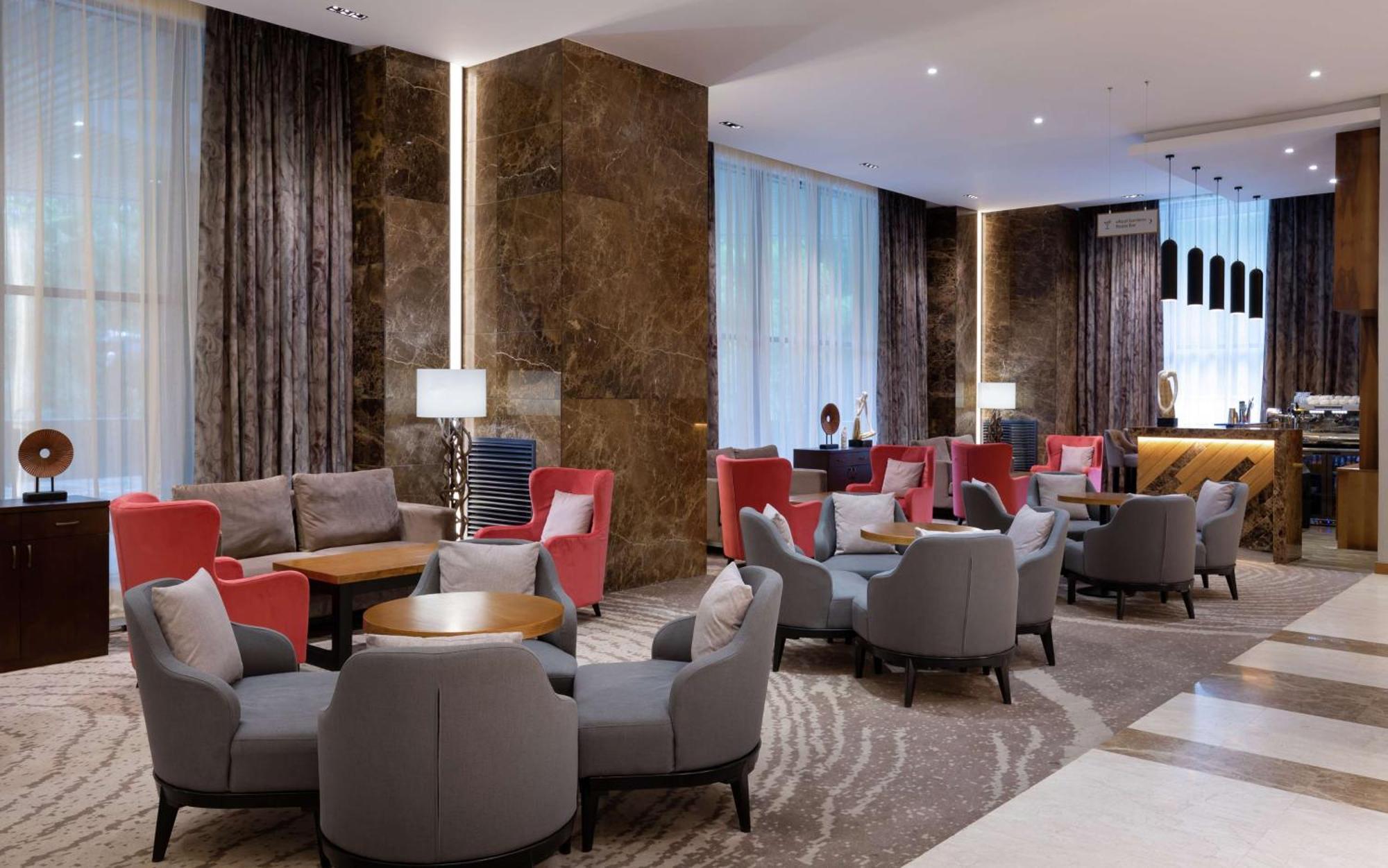 Doubletree By Hilton Almaty Hotell Eksteriør bilde